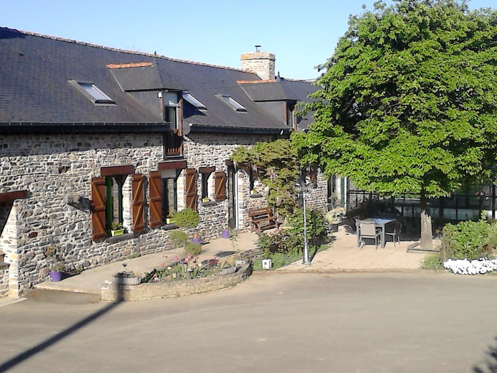 La P'Tit' Fugue Hotel La Bouexiere Exterior photo